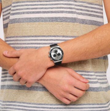 Swatch YVS486 GREAT OUTDOOR Erkek Kol Saati