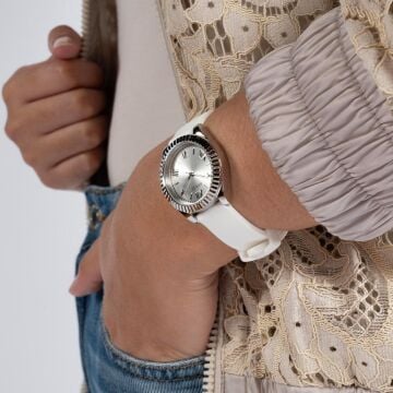 Guess GUGW0724L1 Bayan Kol Saati