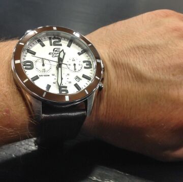 Casio EFR-553L-7BVUDF Erkek Kol Saati
