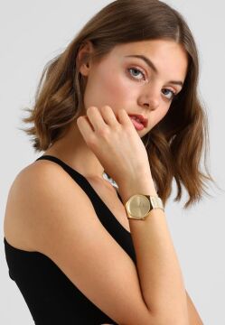 Swatch SYXG100GG SKINLINGOT Kol Saati