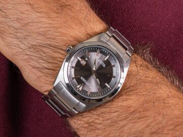 Citizen AW1640-83H Eco-Drive Erkek Kol Saati