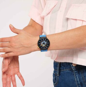 Swatch SB03B108 TRAVEL BY DAY Kol Saati