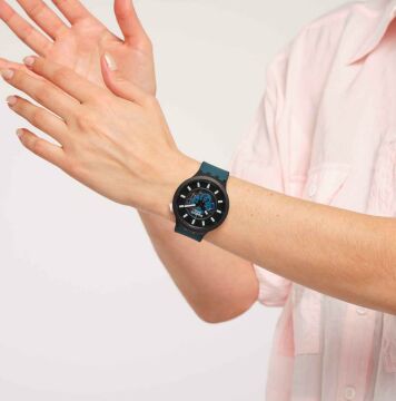 Swatch SB03B107 NIGHT TRIP Kol Saati