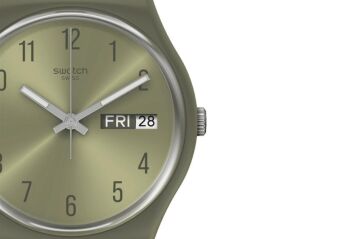Swatch GG712 PEARLYGREEN Kol Saati