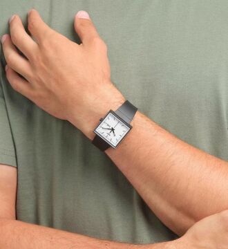 Swatch SO34B700 WHAT IF…BLACK? Kol Saati