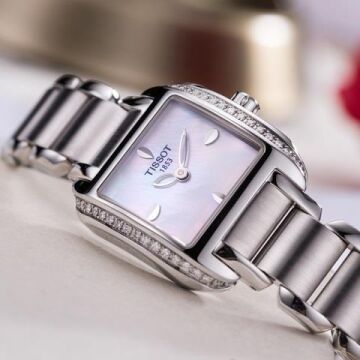 Tissot T-WAVE DİAMONDS [23*23mm] T02.1.385.71 Kadın Kol Saati